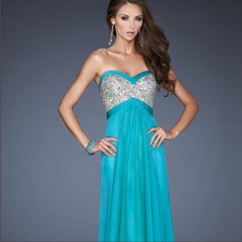 La Femme Prom Dress 18733